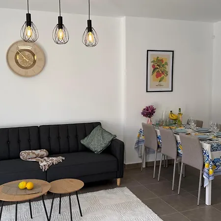 Modern Gala Apartment *